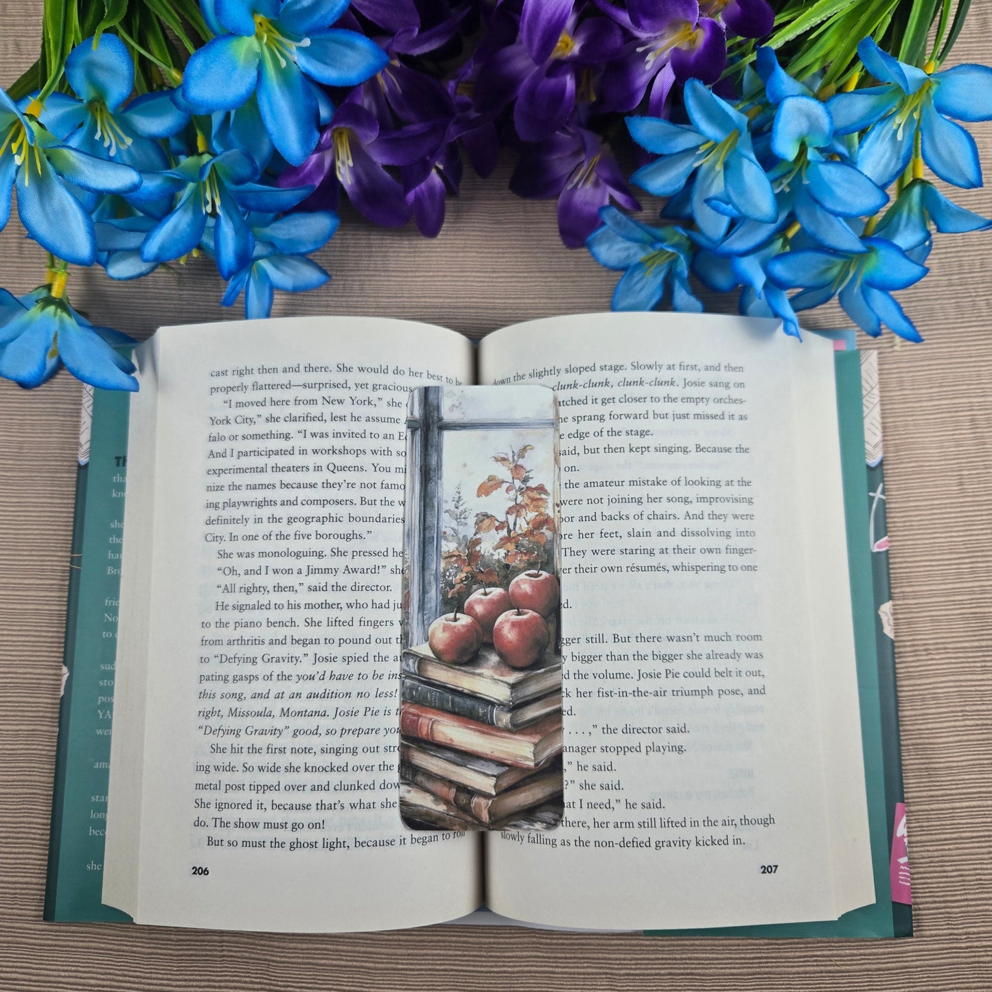 Apples & Books Bookmarks